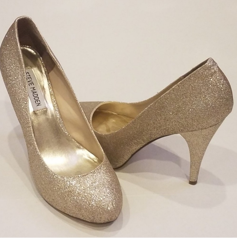 Steve Madden glitter gold pumps